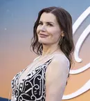 Geena Davis, apariție incendiară la 70 de ani! A făcut furori într-o rochie mini la premiera „The Boroughs”