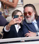 FOTO | Russell Crowe, surprins în momente de maximă tandrețe la Roland-Garros! Detaliul care a atras atenția fotografilor