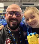 Performanță istorică în familia lui Cătălin Zmărăndescu! Micuța Matilda a devenit dublă campioană mondială la doar 8 ani