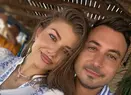 Cum arată părinții lui Valentin Sanfira și ce sacrificii au făcut pentru el: ”Tata ajungea de la muncă. Muncea pe șantier și țin minte că ne aducea portocale, șosete și...” / EXCLUSIV