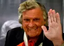Florin Piersic, mesaj emoționant la finalul unui an extrem de greu: "Nu mi-am imaginat niciodată să primesc telefon de la mănăstiri, de la maici, care să-mi spună: Toți ne-am rugat să trăiești!"