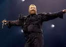 Sam Smith și iubitul lui, Christian Cowan, sărut pasional în plină stradă. Cum i-au surprins paparazzii