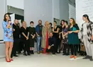 Vernisajul AVON Inspiration Challenge: 10 artiști, 10 povești parfumate