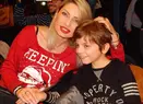 Cine e Adele Chirică, femeia care a revoluționat sistemul medical din România. Tatăl copilului ei bolnav este un miliardar celebru și a obligat-o să facă testul de paternitate