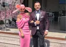 Cum și-au făcut apariția nașii Cristina Șișcanu și Mădălin Ionescu la nunta Gabrielei Cristea cu Tavi Clonda. Nașa, roz din cap până-n picioare!