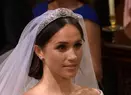 Meghan Markle și Prințul Harry renunţă la rangul de membri „seniori” ai familiei regale britanice. Au luat decizia fără să se consulte cu regina