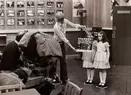 Cum arată ”gemenele” din  The Shining, la 40 de ani de la apariția filmului horror. Fetițele malefice în rochii albastre au adus panica în cinematografe