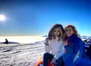 Andreea Bălan a plecat în vacanță, la schi, cu Tiberiu Argint. A lăsat fetițele cu George Burcea