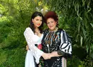 Elena Merișoreanu și-a reluat activitatea profesională, la nici 3 luni de la operația la picior. Nu a renunțat însă la cârje: „Mă mai sprijin în ele. Medicul mi-a dat voie să...” / EXCLUSIV