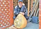 Văduva lui Benone Sinulescu dă de pomană pentru regretatul artist, de Paștele Blajinilor: „Pentru sufletul lui...”. Nu a mai fost la mormânt o perioadă, din cauza problemelor de sănătate / EXCLUSIV