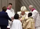 Papa Francisc, o viață dedicată credinței, păcii și compasiunii. Cum a ajuns preot din tehnician chimist, faptele prin care a impresionat omenirea și controversele în care a fost implicat