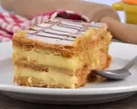 Millefeuille sau prăjitura Napoleon: un desert fin și impresionant