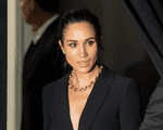 Cum te îmbraci ca Meghan Markle cu piese de la 16 dolari. Ținuta elegantă de toamnă pe care o poți recrea fără să cheltuiești o avere
