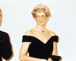 Rochia „răzbunării” purtată de Prințesa Diana, scoasă la licitație. Povestea ținutei care a făcut istorie