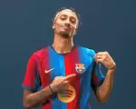 FC Barcelona și-a prezentat noul echipament. „Inspirat de fațada noului stadion renovat”