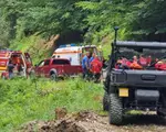 Maşină cu şase pasageri, răsturnată lângă cabana Ciucaş. Patru au fost răniţi şi coborâţi cu greu de pe munte
