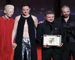 Filmul "Fjord", regizat de Cristian Mungiu, a câştigat trofeul Palme d'Or la Cannes 2026. Reacția regizorului