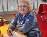 Viorica a scris ani întregi pe ascuns și a fost forţată să-și mănânce foile. Azi, românca este poetă în Franța