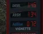 Carburanții ar putea depăși 10 lei litrul în doar câteva zile. Cel mai negru scenariu: motorina 12 lei