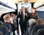 Compania aeriană care va muta pasagerii de la clasa întâi la economic. Va păstra însă o parte din bani