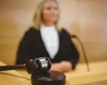 A stat 418 zile după gratii, iar acum statul trebuie să-i plătească ieşeanului despăgubiri de 700.000 de lei