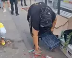 "Am călcat pe munca ei". Revoltă după intervenția polițistului local din Sectorul 1 asupra unei bătrâne