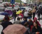 Vremea se schimbă radical în România. Vin ploile, iar temperaturile scad brusc; zona unde va ninge