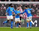Protest uluitor în Anglia! Fotbalistul care vrea să evolueze alături de Radu Drăgușin s-a așezat pe gazon, iar antrenorul a fost nevoit să anuleze ședința de pregătire