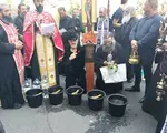 LIVE / Video. Gigi Becali, marș pe Calea Victoriei după Bucharest Pride. Cum s-a îmbrăcat și ce „ritual de sfințire” a făcut patronul FCSB