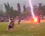 Catastrofă pe stadion! Un fotbalist a murit după ce a fost lovit de fulger. Video