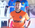 Cum arată echipamentul FCSB din noul sezon! Tricourile de rezervă, ca la naţionala Olandei. Foto şi video