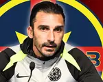 El e singurul fan care nu-i cere demisia lui Charalambous, dar vrea să plece antrenorul de portari de la FCSB! Exclusiv