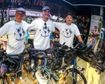 Incredibila aventură a celor trei fani care au mers pe bicicletă 16.000 de kilometri pentru a ajunge la Cupa Mondială. Pe cine vor să întâlnească