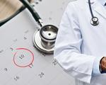 Medicii care fug din spitalele de stat la privat, urmăriți electronic. După scandalul programului scurtat, apar sancțiuni și amenzi uriașe