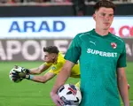 Portarul lui Dinamo împrumutat la Corvinul, Codruț Sandu, motiv de scandal între fani și conducere: „De ce a jucat împotriva noastră?”