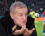 Gigi Becali i-a semnat sentința lui Dennis Politic după FCSB – Fenerbahce 1-1: „Îl dau! M-am convins!”