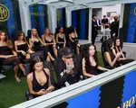 Apariție inedită la meciul lui Cristi Chivu: 10 femei l-au însoțit pe celebrul rapper