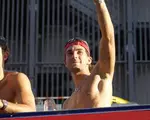 Ferran Torres și Marcos Llorente, surprinși în ipostaze tandre pe iaht în Ibiza. Controverse în rândul fanilor