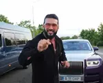 Ce a găsit Dorian Popa într-o cameră de hotel din Chișinău. Artistul le-a arătat imediat fanilor săi