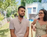 Doi români s-au întors în țară din Italia, dar după 3 luni au fugit înapoi cu un rucsac și au dormit în bucătărie un an