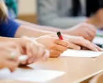 Subiecte Română la BAC 2026 – primele cerințe aflate de la elevii ieșiți de la examen. Bacovia și Arghezi, primele puncte de rezolvat