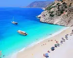 O destinație turcească preferată de români a fost desemnată de Forbes „perfectă pentru turiștii care caută soare în lunile de toamnă”