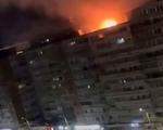 Momentul când drona lovește blocul din Galați și explodează. Reacția cutremurătoare a oamenilor care locuiesc în apropierea imobilului