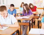 Se schimbă totul. Când primesc elevii bursele școlare în mai și ce sumă le intră în conturi . Anunțul Ministerului Educației
