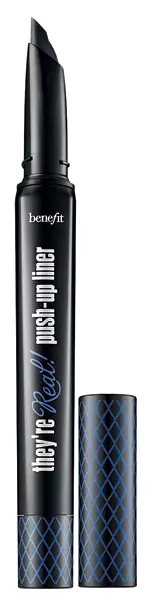 Tuș Benefit They’re real, 120 lei (exclusiv la Sephora)