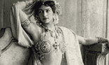 DOSAR SPECIAL Mata Hari sau „Ivirea zorilor”, faimoasa spioană-curtezană care a sfârșit în fața plutonului de execuție