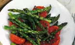 Salata de rosii si sparanghel