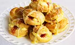 Profiterol cu gem de rubarba si crema de ou