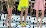 Saptamana Modei la Paris: Rochiile Versace pentru primavara-vara 2013