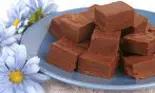 Ciocolată de casă delicioasă, cu alune de pădure